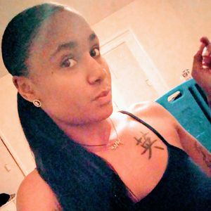 Meet your Posher, Yolanda